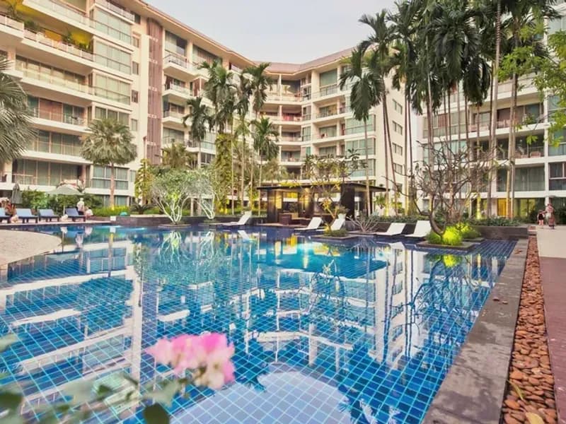 Sanctuary Wong Amat