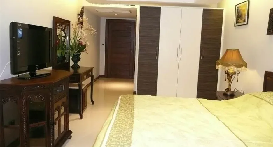 Hyde Park Residence 1