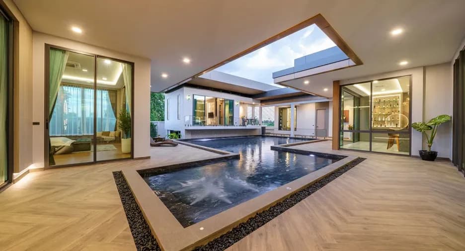 M Mountain Grand Villa