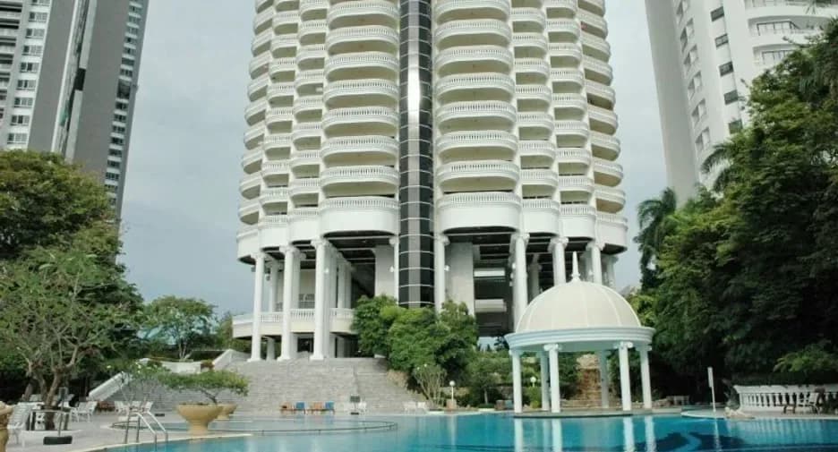 Sky Beach Residence
